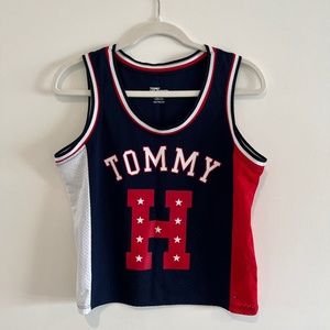 Tommy Hilfiger Basketball style top